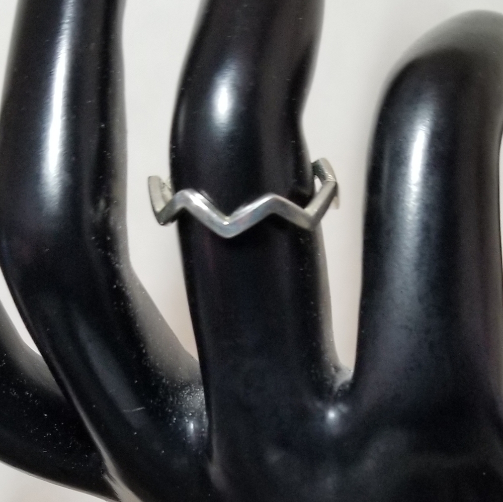 🎀 **4 FOR $35** 🎀 925 sterling silver ring